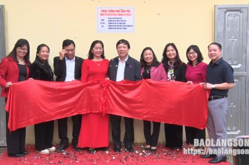 Bàn giao công trình nhà bán trú cho học sinh Trường Phổ thông Dân tộc Bán trú Tiểu học và THCS Bắc Ái I, huyện Tràng Định