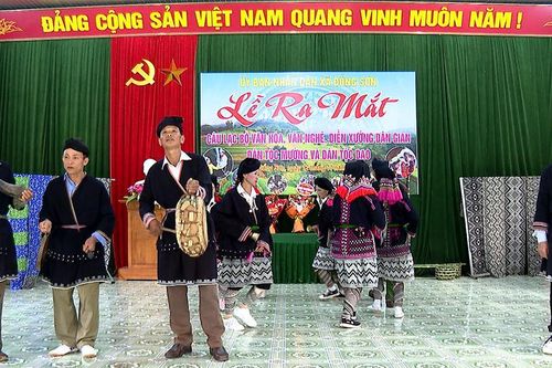Giữ gìn, phát huy giá trị văn hóa truyền thống đồng bào dân tộc thiểu số