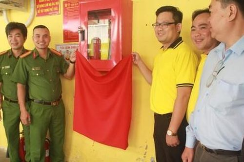 Quận 10: Ra mắt mô hình Tổ tình nguyện phản ứng nhanh PCCC tại khu dân cư