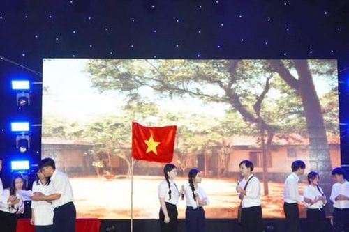 Học sinh chuyên Hà Nội tranh tài nghệ thuật