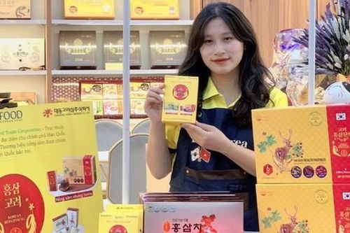 Đông đảo khách hàng tới trải nghiệm dùng thử sâm cao cấp Daedong Korea Ginseng