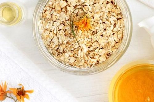 Các chất tắm trắng cho người bệnh bị chàm da