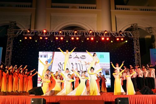 Người Hà Nội lần đầu thưởng thức liên hoan hợp xướng học sinh Thủ đô