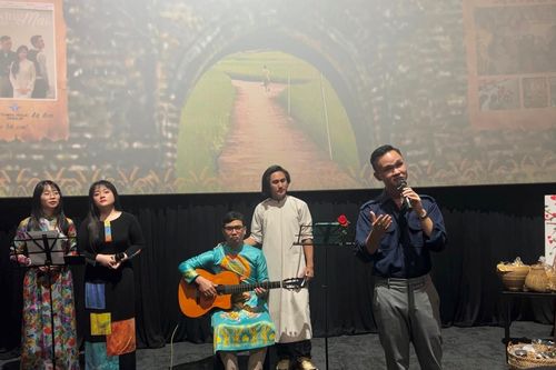 Gala nghệ thuật 'Đất mừng Xuân'