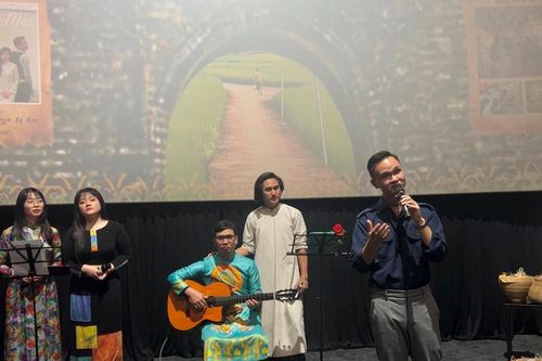 Gala nghệ thuật 'Đất mừng Xuân'