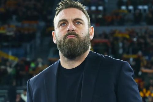 Vừa thắng trận đầu, tân HLV AS Roma 'đá xoáy' Mourinho
