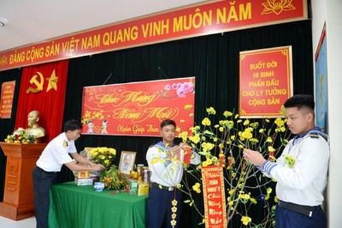 Nụ cười nơi biển, đảo Tổ quốc