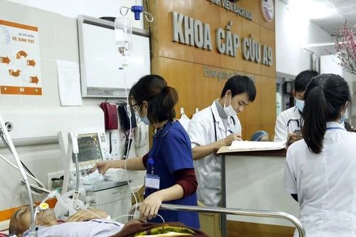 Các bệnh viện phải ứng trực 24/24 giờ dịp tết, không được để thiếu thuốc, vật tư y tế