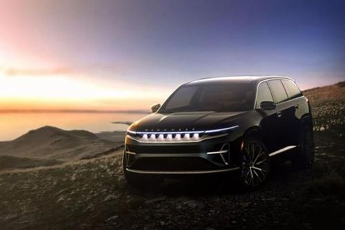 Jeep 'nhá hàng' Wagoneer S chạy điện, công suất tới 600 mã lực