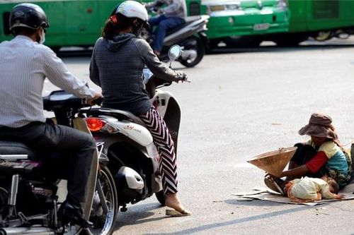 Không nên cho tiền người ăn xin