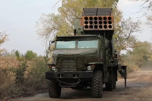 UAV Ukraine lần đầu phát hiện TOS-2 Tosochka ngoài mặt trận