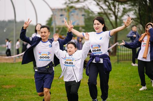 Gần 3.000 người tham gia ngày hội thể thao gây quỹ từ thiện