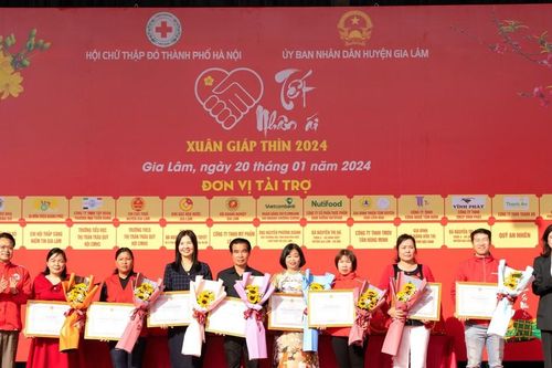 Gia Lâm (Hà Nội): Hơi ấm từ những phiên chợ 0 đồng