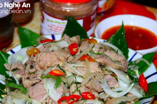 Đặc sản thịt chua vùng biên xứ Nghệ tăng mạnh đơn hàng dịp Tết