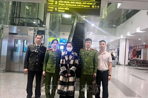 Bắt nữ đối tượng bị truy nã quốc tế sau 3 năm lẩn trốn