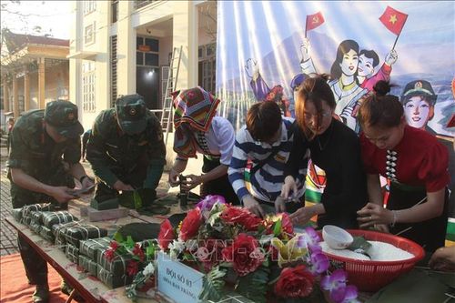 'Xuân đoàn kết, Tết thắm tình quân dân' ở vùng cao Sơn La