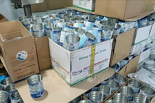 Triệt xóa đường dây sản xuất, buôn bán thực phẩm giả