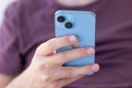 iPhone 15 mới quá xuất sắc kéo giá iPhone 14 tụt dốc không phanh, mất giá nhanh nhất lịch sử