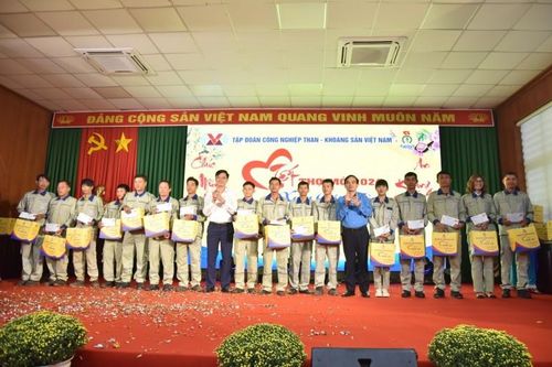 Đầm ấm 'Tết Thợ mỏ - 2024' khu vực Tây Nguyên