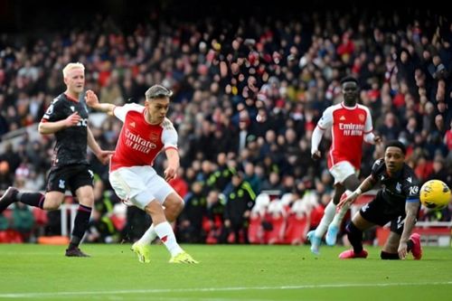 Thắng đậm Crystal Palace, Arsenal trở lại top 3 Ngoại hạng Anh