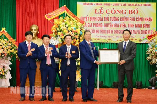 Công bố Quyết định của Thủ tướng Chính phủ công nhận xã Gia Phong là xã An toàn khu