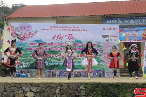 Hội thi người đẹp, văn nghệ, dân ca, nhạc cụ dân tộc Mông