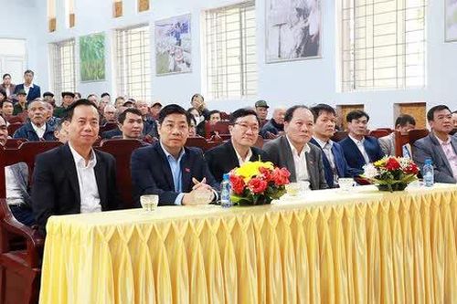 Bắc Giang: lãnh đạo chúc Tết hai xã Lam Cốt, Phúc Sơn, (Tân Yên)