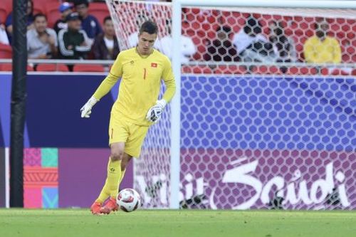 Thủ môn Nguyễn Filip: Điểm tựa cho huấn luyện viên Philippe Troussier