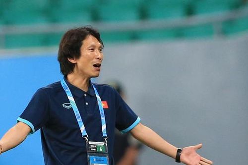 HLV Gong Oh-kyun nói 'bị tổn thương' khi làm việc ở V-League
