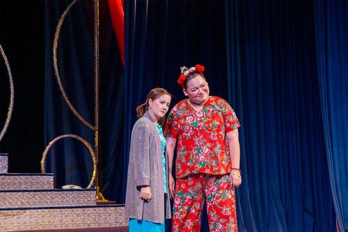 Sao Việt 21/1: Con gái Vũ Linh đóng kịch Tết, Nhã Phương đẹp dịu dàng