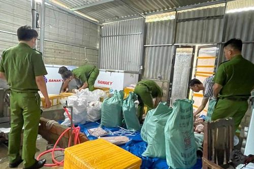 Chặn hàng hóa không rõ nguồn gốc, thực phẩm bẩn tuồn ra thị trường dịp Tết