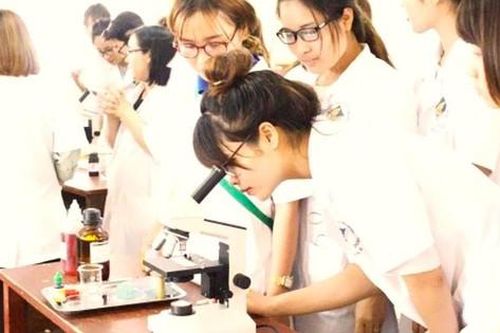 6 trường khối Y Dược lọt top 100 trong Bảng xếp hạng đại học