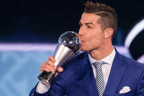 Ronaldo công khai chỉ trích giải FIFA The Best