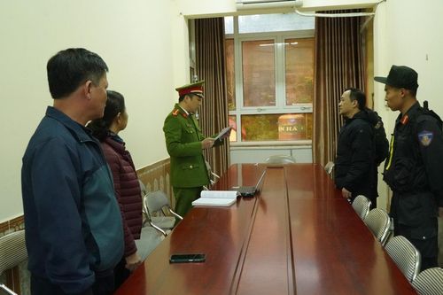 Bắt Giám đốc Ban quản lý dự án Đầu tư xây dựng huyện Ba Bể