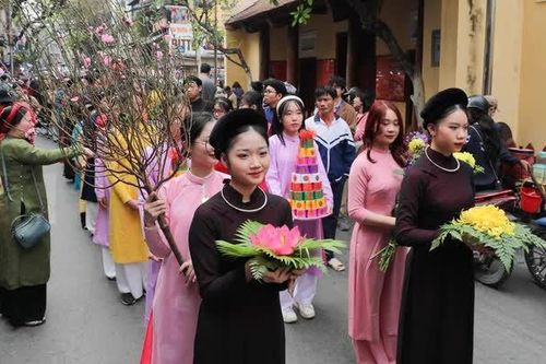 'Tết Việt - Tết phố': Chương trình mừng Đảng, mừng Xuân tại phố cổ Hà Nội