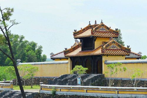 Đường đến lăng Gia Long hơn 100 năm trước có gì khác