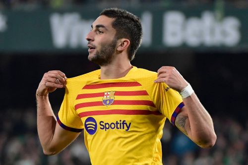 Ferran Torres đảo ngược tình thế ở Barca
