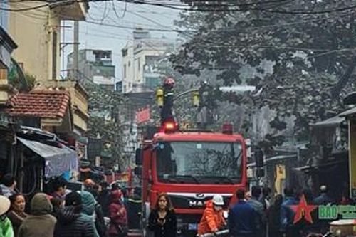 Hà Nội: Cháy nhà dân ngay gần chợ Nhổn, không ghi nhận thương vong