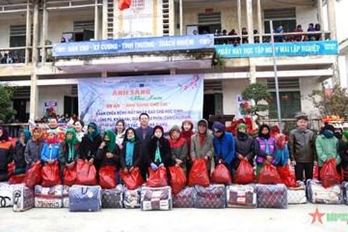 Mang Xuân ấm đến với người nghèo vùng cao, biên giới Hà Giang