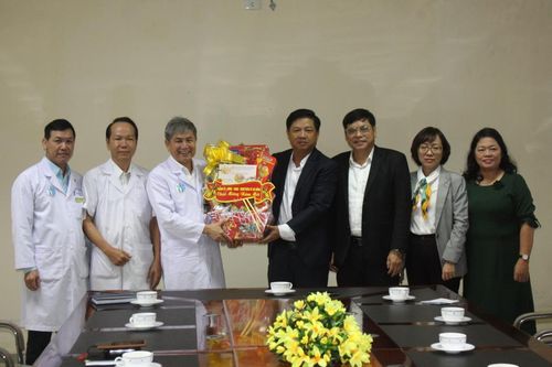 Lãnh đạo thành phố thăm, chúc Tết 3 Bệnh viện lớn tại Đà Nẵng