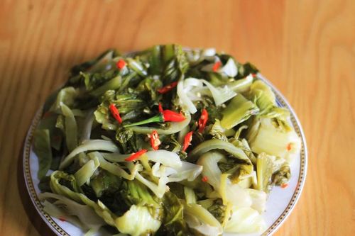 Đậm đà rau cải muối dưa