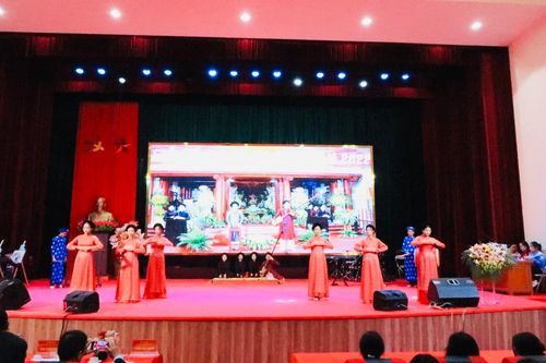 Học sinh lớp 8 Hải Phòng tìm hiểu về Ca trù Đông Môn