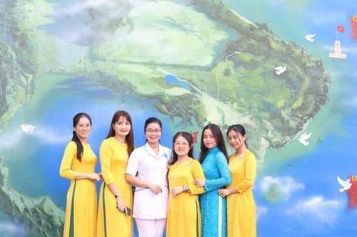 Công trình bích họa ở bệnh viện phụ sản lớn nhất TPHCM