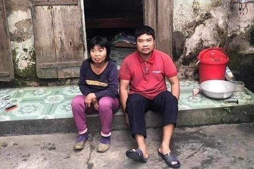 Góa phụ nghèo chạy ngược xuôi mong Tết có bữa cơm no cho các con