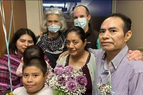 Chú rể phải nhập viện ngay trong ngày trọng đại, cô dâu có quyết định bất ngờ