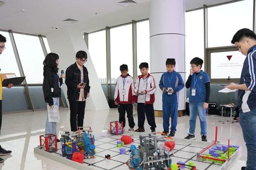 VEX Robotics 2024: Dự kiến 9 đội Việt Nam sẽ được chọn để tranh tài tại Mỹ