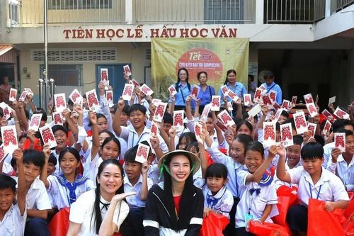 Xuân Giáp Thìn 2024: 'Tết hạnh phúc' cho bà con gốc Việt tại Campuchia