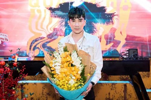 Ca sĩ Quang Hà chọn cuộc sống đơn giản không ồn ào ở tuổi 43