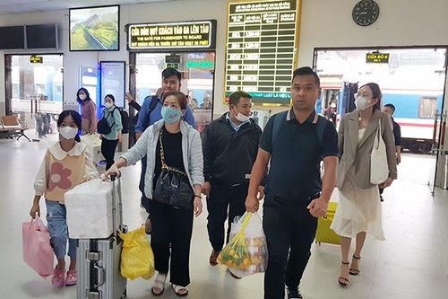 Đà Nẵng: Không để người dân thiếu tàu, xe về quê đón Tết