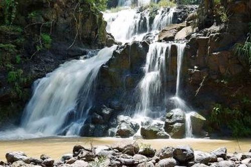 Thác Lơ Đok hoang sơ giữa non ngàn